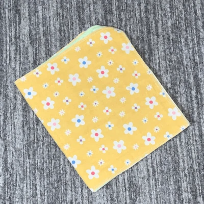 Lote de 4 Paños Hechos a Mano Bebé Eructo Algodón Amarillo Verde Patrones Ducha Regalo Nuevo Foto 1 de 2