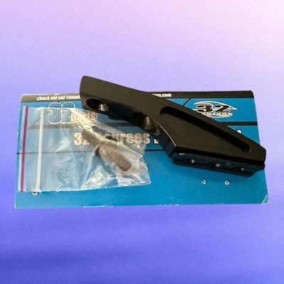 32 Grad Gloss Black Mini Schwalbenschwanz Drop Forward Paintball - Bild 1 von 2