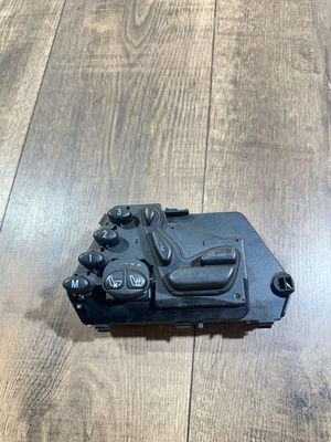Mercedes-Benz S W220 2001 Seat control switch 2208213358 SSR10068 - Image 1 of 3