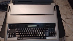 Máquina de escribir electrónica Panasonic KX-E500E usada, probada y cuidada - Imagen 1 de 24