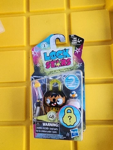 Lock Stars - Series 1 - Caveman - Surprise Inside - Hasbro - New Cover
