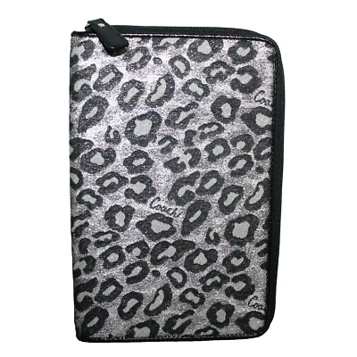 Tablet COACH Leopardo Cremallera Alrededor iPad Folio Negro Metálico Plateado Lona Brillante Foto 1 de 4