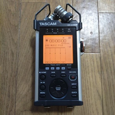 TASCAM DR-44WL Registratore PCM Lineare Portatile Portatile Alta... - Immagine 1 di 2