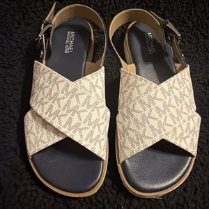 Sandalias Michael Kors Criss Cross Talla 5 En Excelente Estado Usadas S44 - Imagen 1 de 9