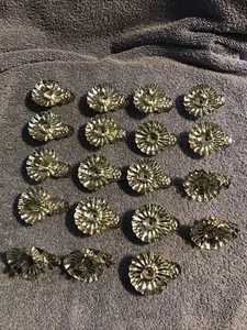 Clip On Kerzenständer SILBER TANNENZAPFEN Ornament Mini Kerzenhalter Set 19 - Bild 1 von 8