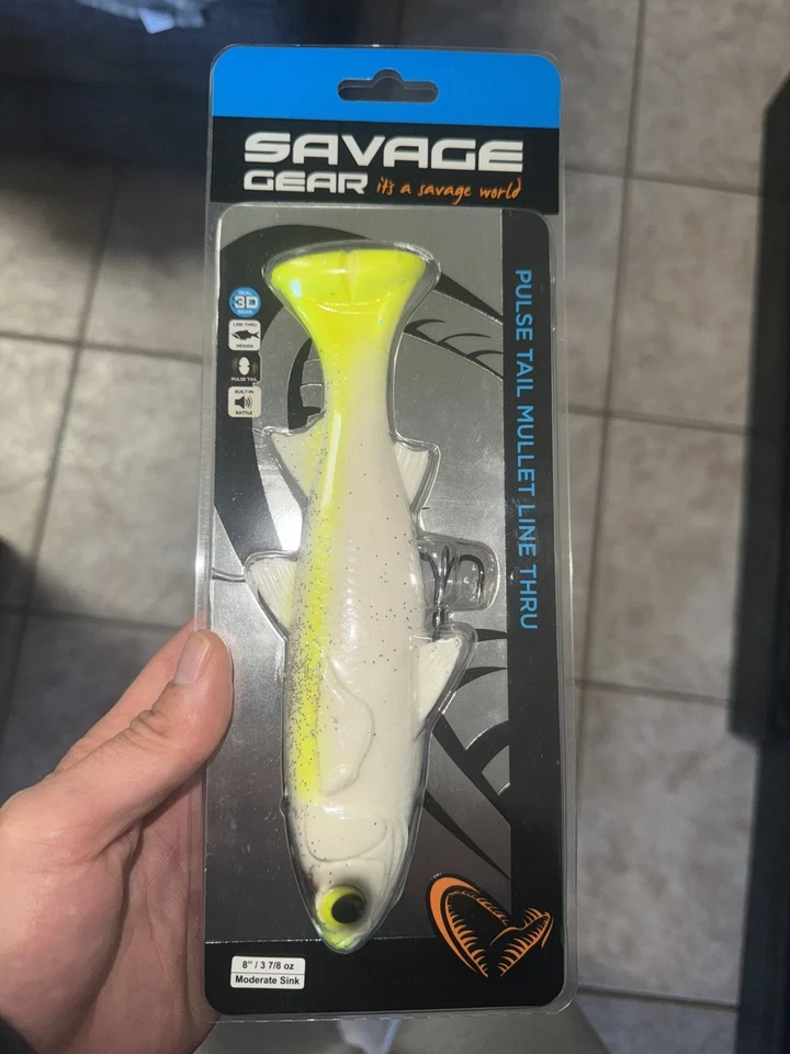 Savage Gear 8” Line Thru Pulse Tail Salmonete Swimbait 8” 3-7/8oz WhiteChartreuse  Foto 1 de 3