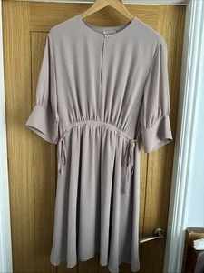 Ladies H&M Dusky Pink Short Sleeved Dress Size M 12-14UK - Picture 1 of 4