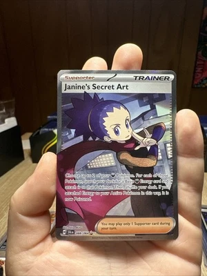 Janine's Secret Art 088/064 Sv: Shrouded Fable Holo - Image 1 of 2