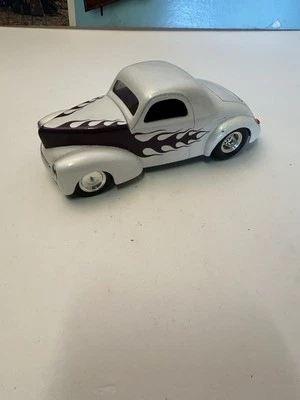 Snap-on Tools Diecast 1941 Willy's branco com chamas roxas banco LS - Imagem 1 de 4