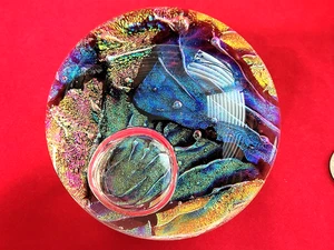 Pisapapeles dicroico vintage firmado y fechado por Rebecca Stewart con burbujas perseguidas - 3" - Imagen 1 de 12