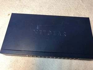 NetGear Prosafe 24 Port Gigabit Switch - Picture 1 of 7