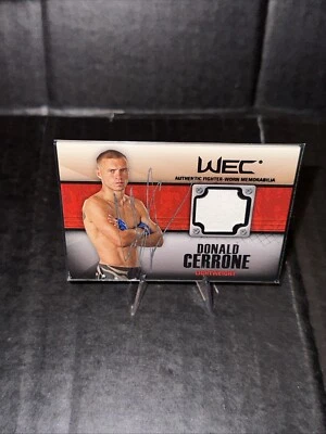 Donald Cerrone 2011 Topps UFC Auto Fighter Worn Relic Autograph Card Auto AU /88 - Image 1 of 4