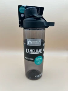 Botella de agua CamelBak Black Chute Mag 20 oz - Tritan renovada hecha 50 % reciclada - Imagen 1 de 11