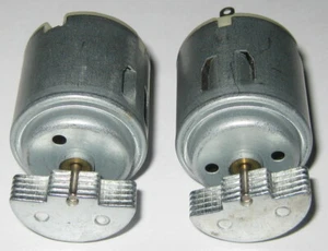 2 X Massager / Seat Vibrator Motor - 3 V DC - 1.5 / 4.5 VDC - 2400 RPM Vibration - Picture 1 of 7