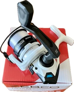 ZEBCO ROAM Spinning Reel 5 BB 5.2:1 Gear Ratio 10 lb test line NIB - Picture 1 of 8