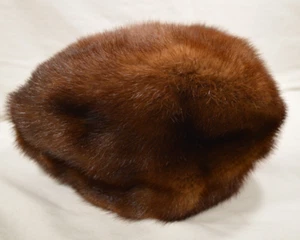 Bettina Millinery women's brown beret mink fur hat T48 - Picture 1 of 6