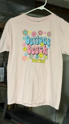 Camiseta Gildan Niñas Rosa Daytona Beach FL Estilo Surf Talla Grande Manga Corta Foto 1 de 4