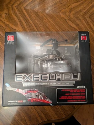 Execuheli Wireless Indoor RC Helicopter Red and Black, 7-inch - Image 1 of 4
