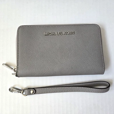 Cartera Michael Kors Gris Cuero Saffiano Jet Set Cremallera Alrededor Muñequera de Viaje Foto 1 de 4