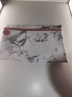 BOLSA IPSY Jan 2020 GLAM maquiagem pequena COSMÉTICA branca mármore rosa - Imagem 1 de 4