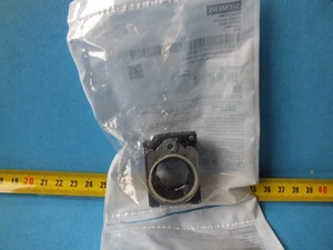 10 pcs of SIEMENS	3SU1550-0AA10-0AA0 universal holder - Picture 1 of 5