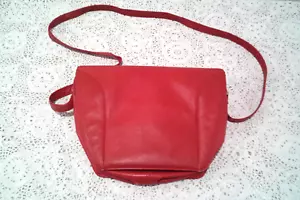 Saks 5th Ave VINTAGE Schulter/Clutch Umschlag Form Leder Handtasche ROT - Bild 1 von 7