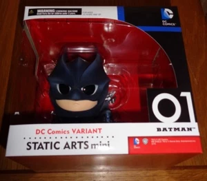 Batman #1 DC Comics Variant Static Arts Mini Square Enix Figure - Picture 1 of 1