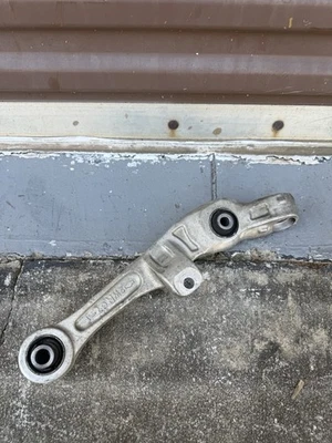 Infiniti G35 2003-2005 cupé delantero derecho pasajero brazo de control inferior OEM/151D Foto 1 de 4