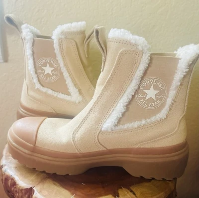 New  kids Converse Chuck Taylor All Star Chelsea Lugged Suede Boots - Image 1 of 4