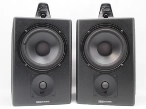 M&K Miller & Kreisel MPS-1625 Surround Tripole Speakers (pair) - Picture 1 of 6