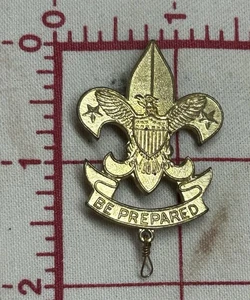 First 1st Class Boy Scouts of America BSA Scouting Rank Insignia Badge Award Pin - Picture 1 of 2