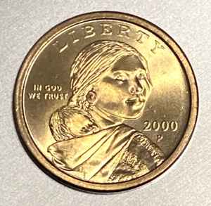 2000 P Sacagawea Dollar - $1 US Uncirculated Gold Colored Coin - Free Shipping - Picture 1 of 2