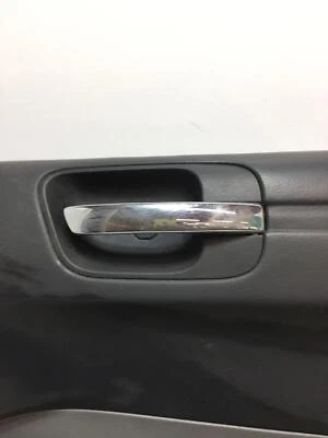 05 CHRYSLER 300 Front Door Trim Panel - Image 1 of 3