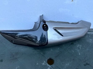 HONDA CBR900 CBR 900 CBR900R FIREBLADE 1998-99 LEFT REAR TAIL PIECE SIDE PANEL - Picture 1 of 17