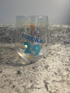 hallmark “forever 29” wine glass - Foto 1 di 6