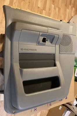 Painel interno da porta do motorista Ford E-150/E-250/E-350 Van 2009-2014 - Imagem 1 de 4