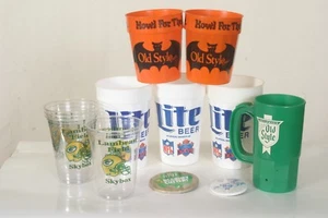 Surtido de tazas y botones de cerveza de plástico - Miller Lite, estilo antiguo - Imagen 1 de 1