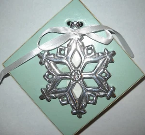 MARIPOSA SCHNEEFLOCKENORNAMENT Weihnachten #3808 Neu im Karton - Bild 1 von 6