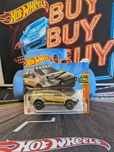 🔥 Hot Wheels Chrysler Pacifica - Picture 1 of 1
