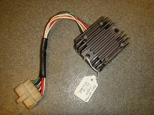 1985 YAMAHA MAXIM XJ700 RECTIFIER REGULATOR ASSY. 12R-81960-A1-00 - Foto 1 di 5