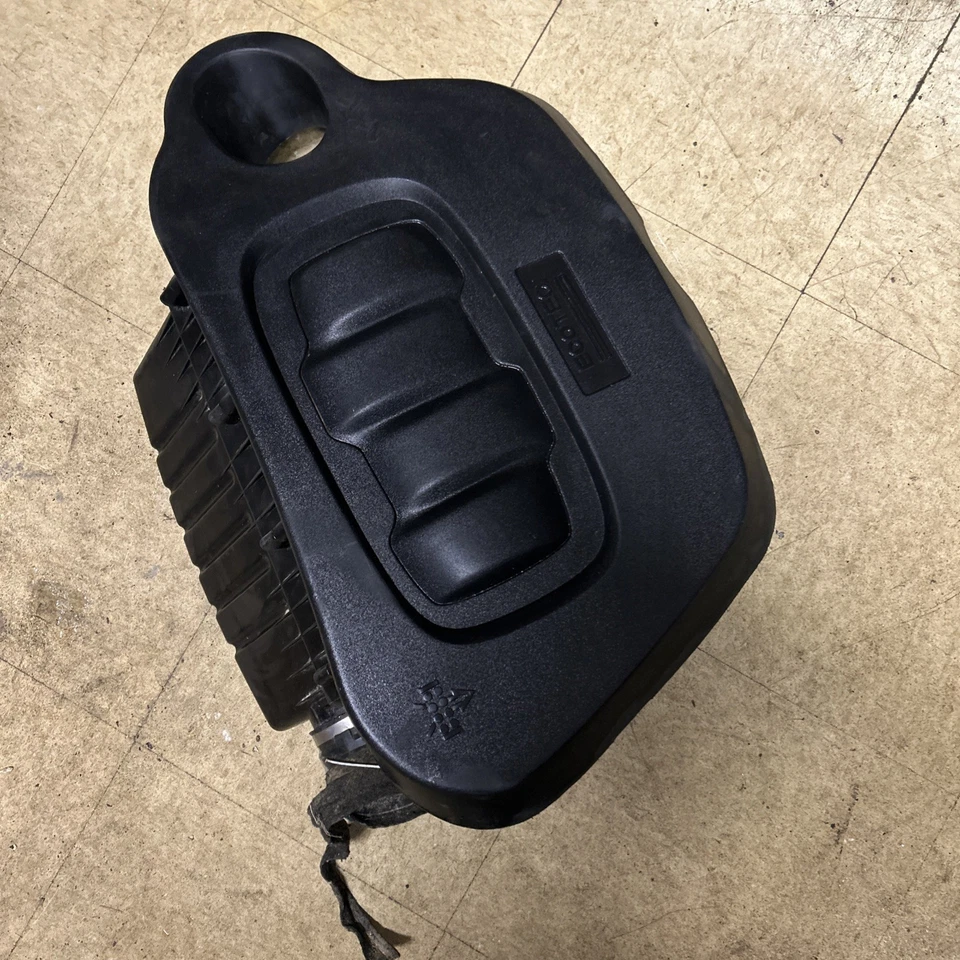 Filtro de aire Chevrolet HHR 2006-2011 2,2 L 25779034 06-11 Foto 1 de 3