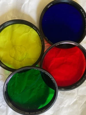 Carl Zeiss Jena 98mm Coated Black and White Contrast Filter Set in Sleeve. EX+++ - Image 1 of 4