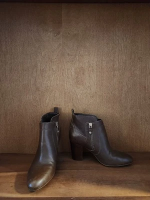 Antonio Melani Sz 8.5 "Harlen" Booties Cognac Brown Leather Ankle Boots - Image 1 of 4