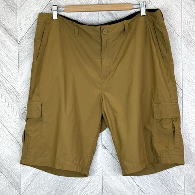 Mountain Hardwear Cargo Shorts Mens Size 40 Khaki Tan Lighweight Outdoor Hiking - Image 1 of 4