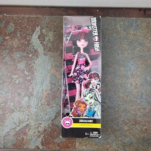 Monster High How Do You Boo? Draculaura Tochter von Dracula Puppe Neu im Karton - Bild 1 von 12