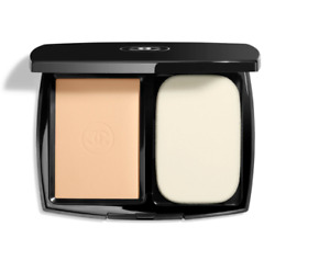 CHANEL ULTRA LE TEINT All-Day Comfort Flawless Finish Compact Foundation BR32