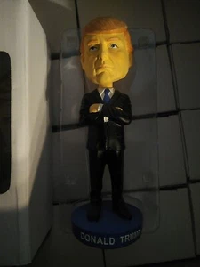 Donald Trump Bobblehead - Picture 1 of 3