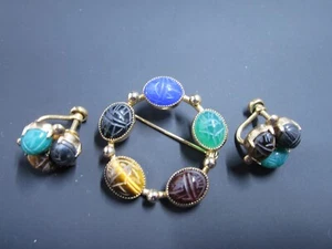 VINTAGE SIGNED DANECRAFT EGYPTIAN REVIVAL SCARAB BEETLE BROOCH & EARRINGS SET - Picture 1 of 16