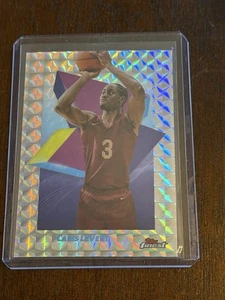 2025 Topps Finest Basketball Silver Geometric Caris LeVert - Picture 1 of 6