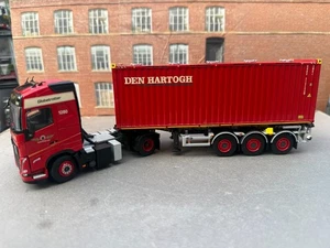 WSI Escala 1:50 Volvo FH5 Globetrotter Den Hartogh (Espejo) - Imagen 1 de 12